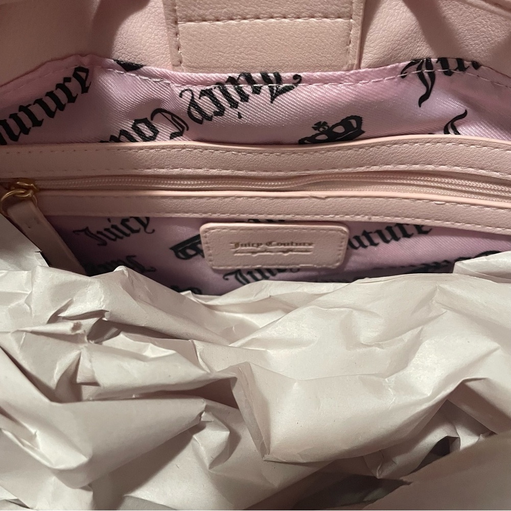 Juicy Couture - Picture 8 of 9